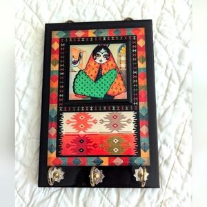 Wall hanging with 3 key hooks